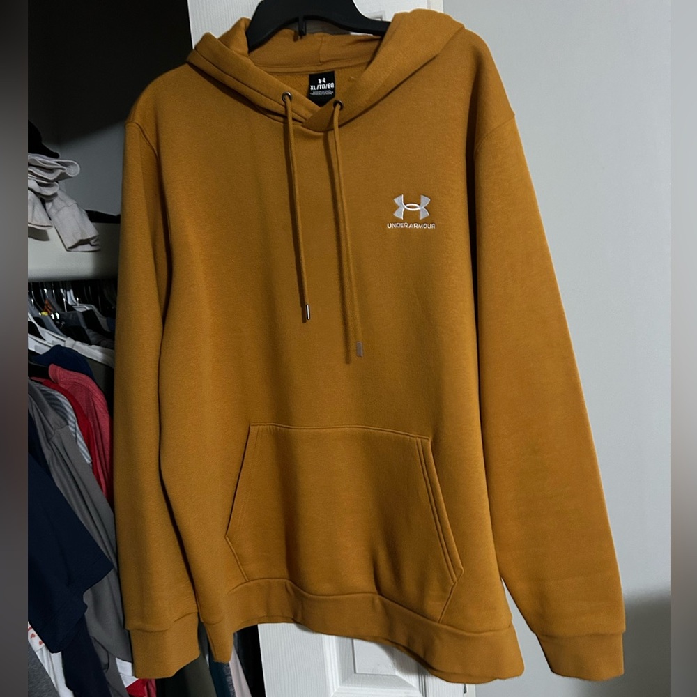 Under Armour Golden Hoodie